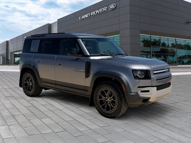 Used 2022 Eiger Grey Metallic Land Rover S image 7