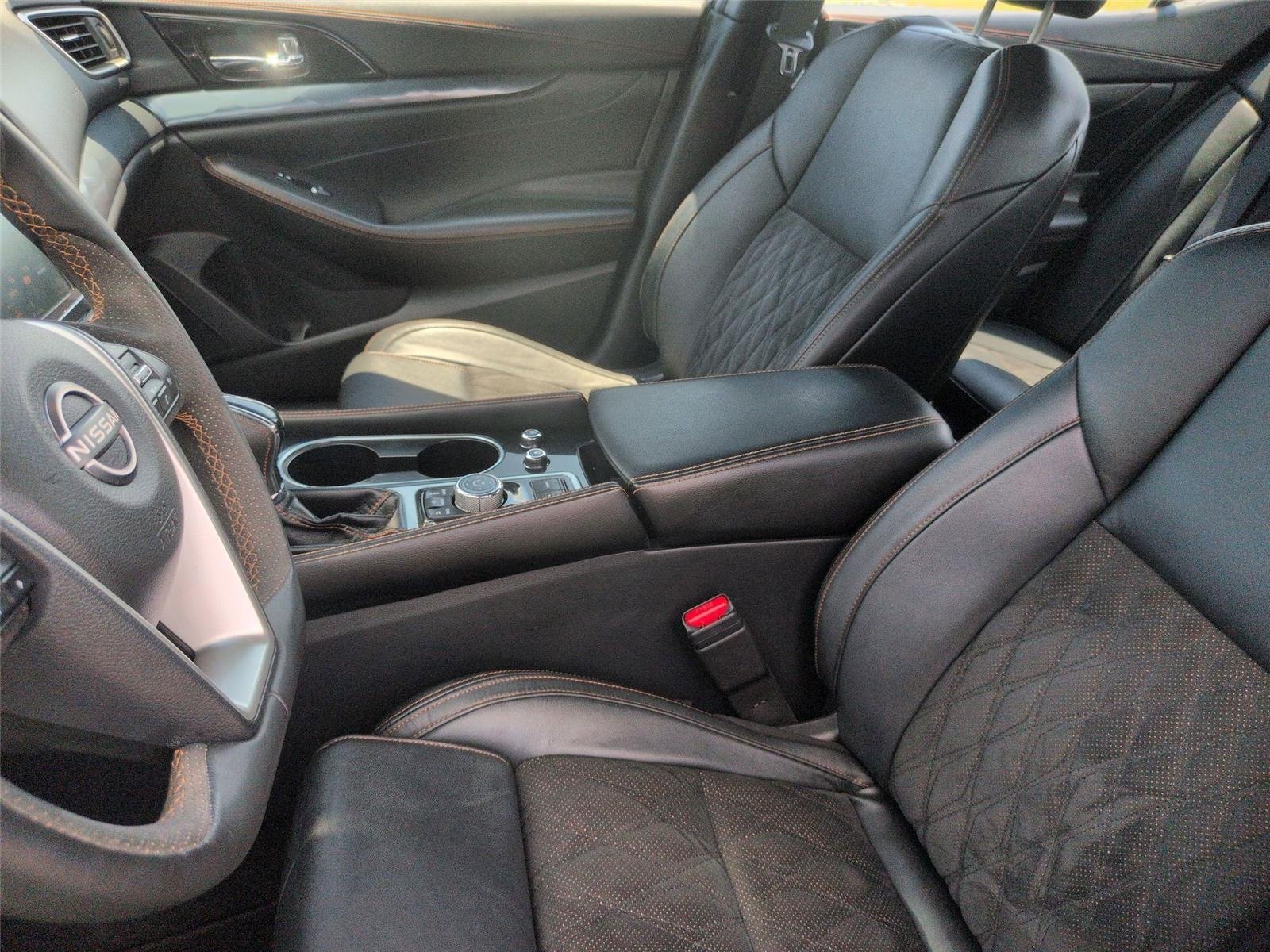 Used 2023  NISSAN SR image 18