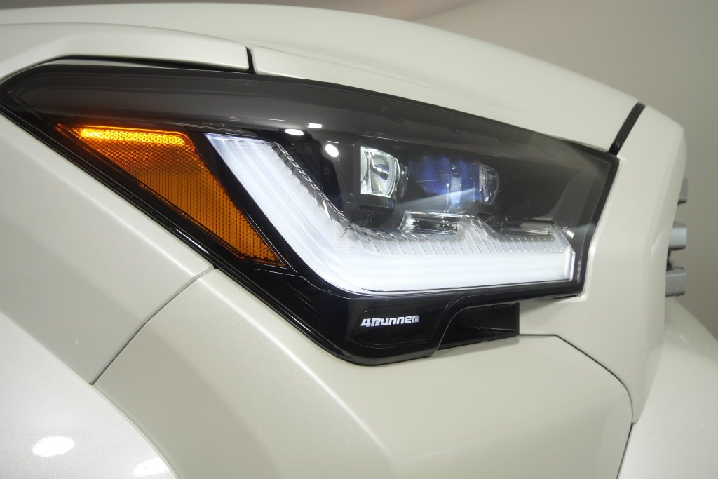 Used 2026 Pearl Toyota Limited image 3