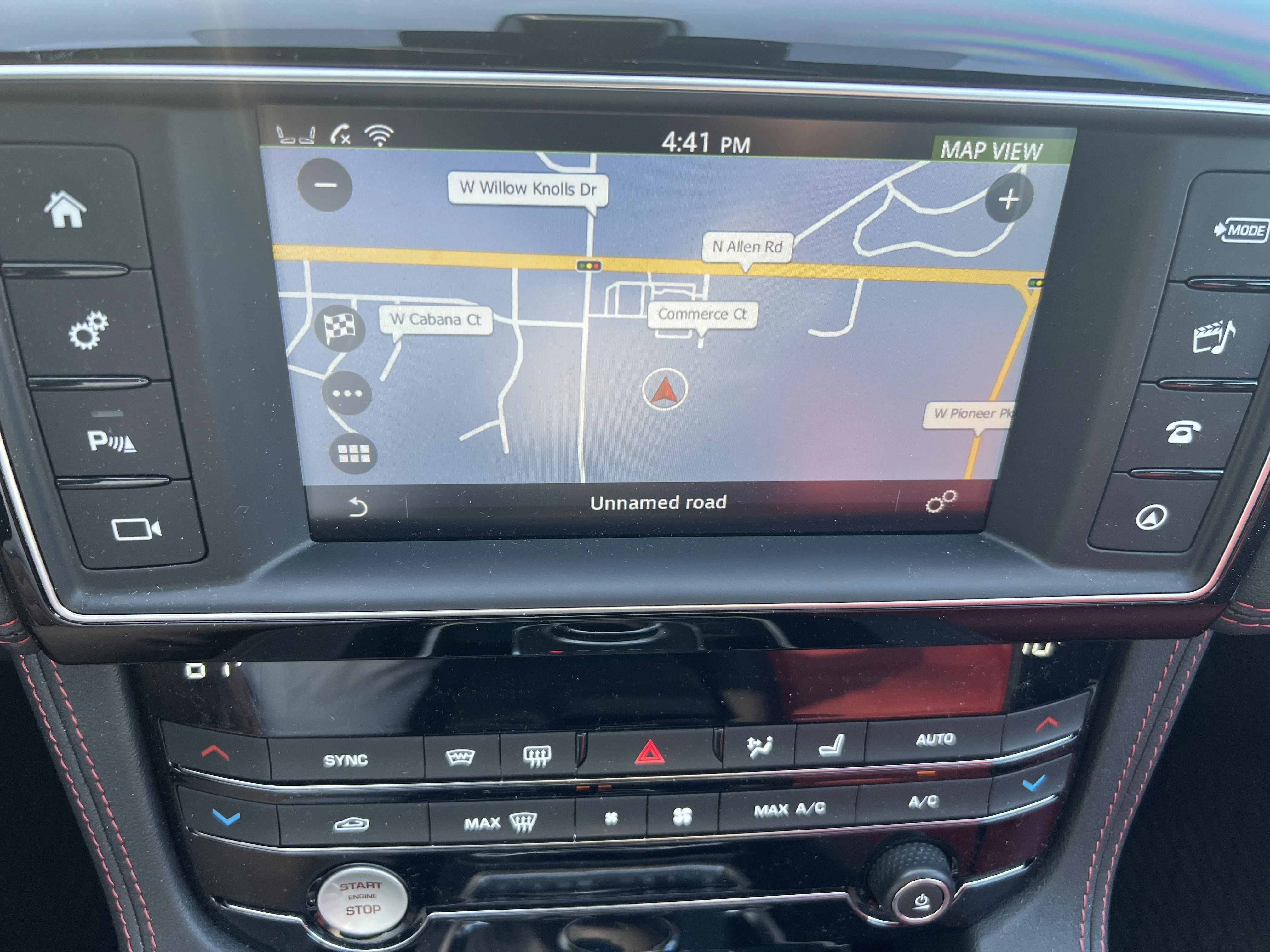 2018 Jaguar F-PACE R-Sport - Photo 16