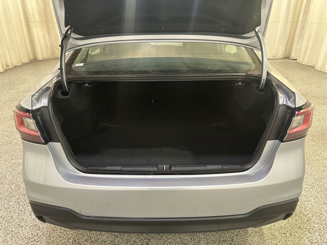 2025 Subaru Legacy Premium - Photo 17