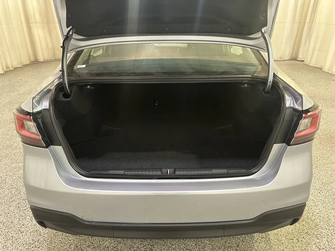 2025 Subaru Legacy Premium - Photo 17