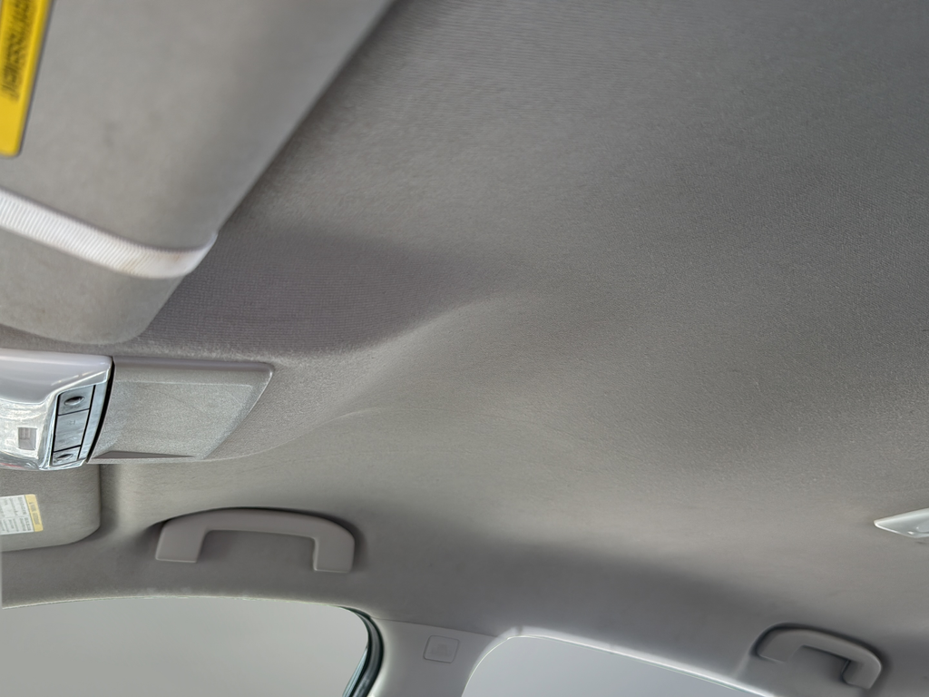 Used 2020 Gray Nissan S image 17