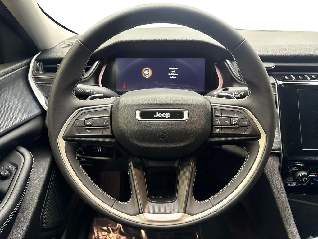 Used 2024 Black Jeep Laredo image 58