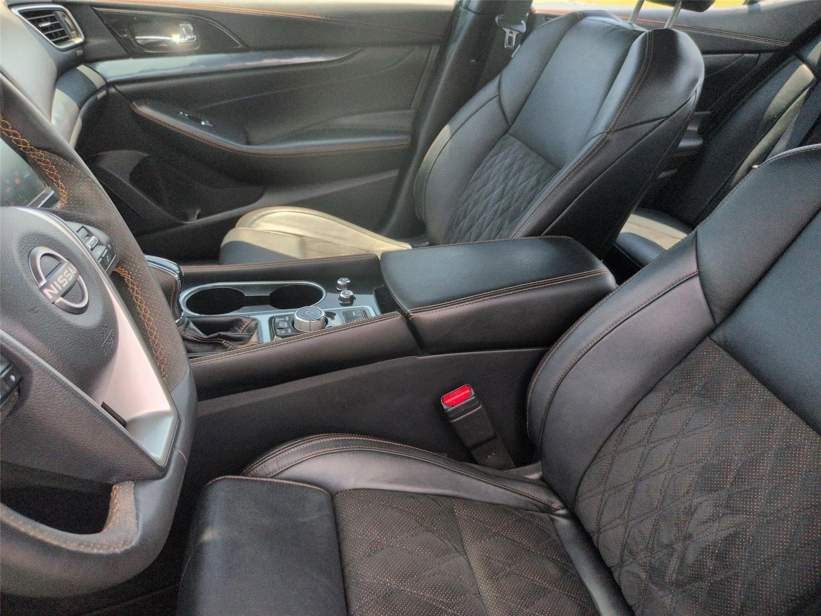 Used 2023  NISSAN SR image 18
