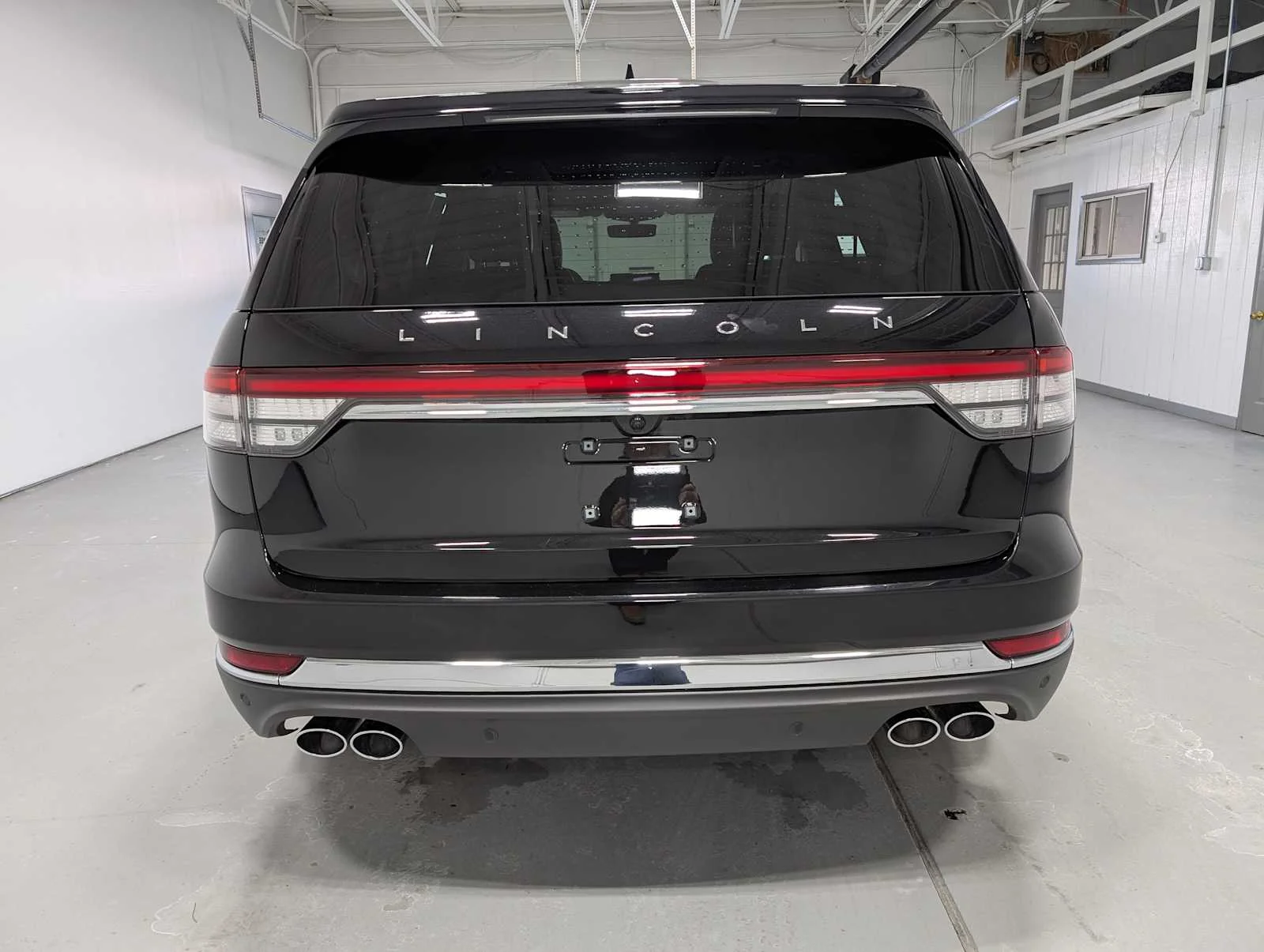 Certified Used 2024 Infinite Black Lincoln Reserve image 9