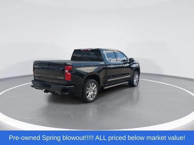 Used 2024 Black Chevrolet High Country image 8