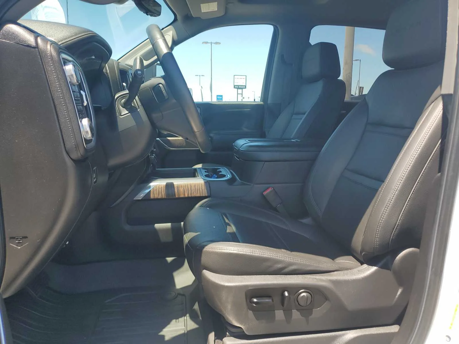 Used 2021 WHITE FROST TRICOAT GMC Denali image 13
