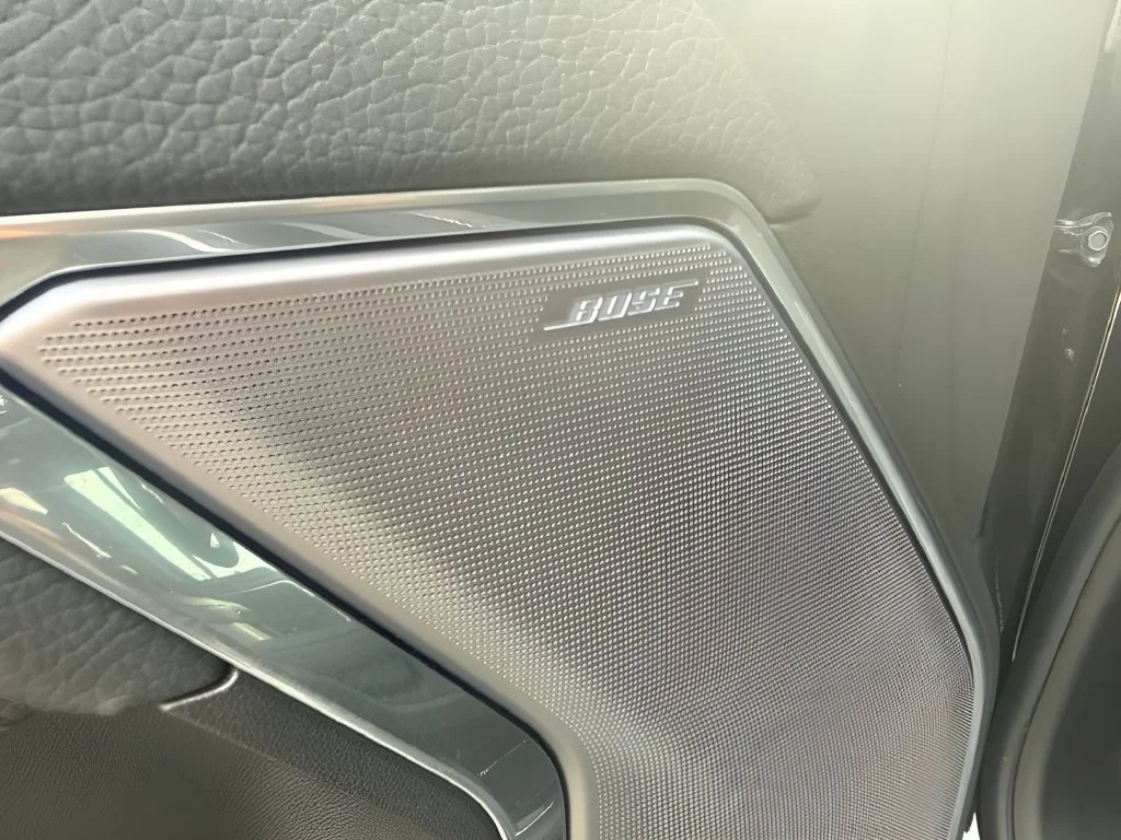 Used 2025 Onyx Black GMC Denali image 31