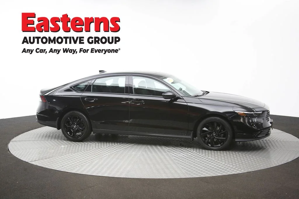 Used 2025 Black Honda SE image 46