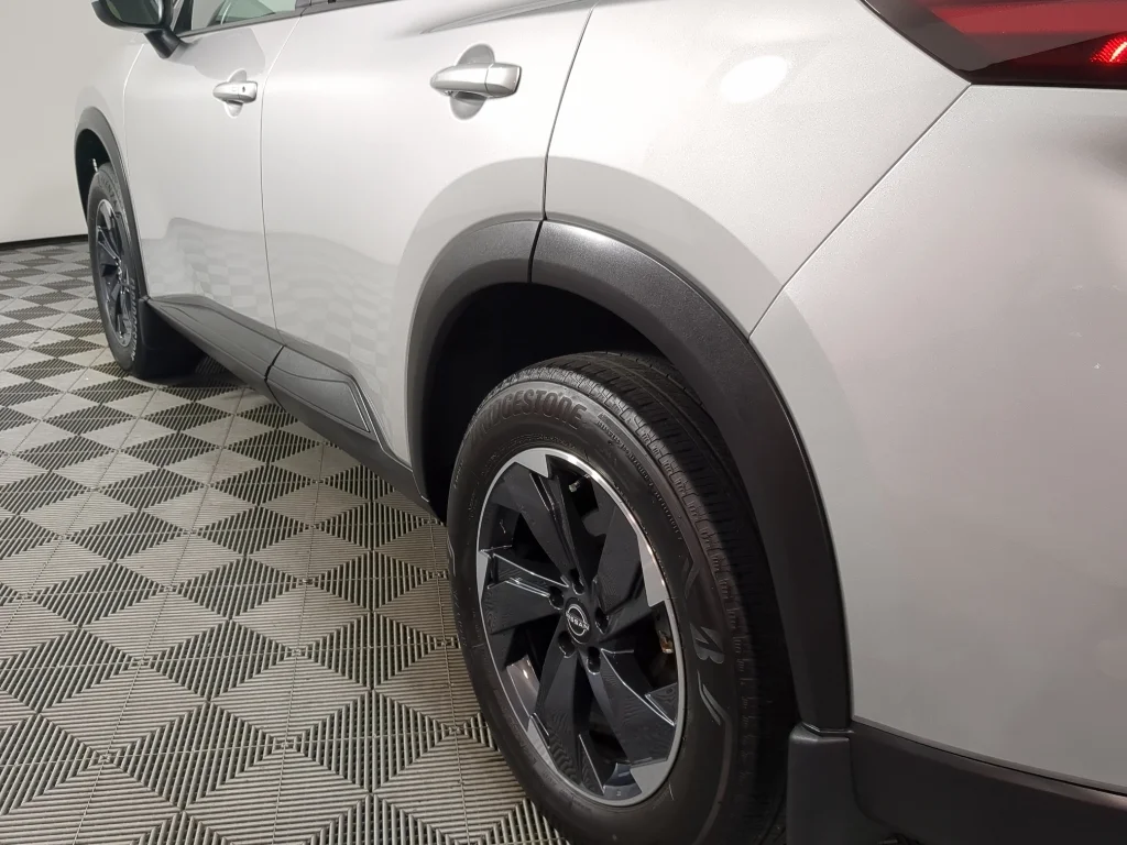 Certified Used 2025 Brilliant Silver Metallic Nissan SV image 5