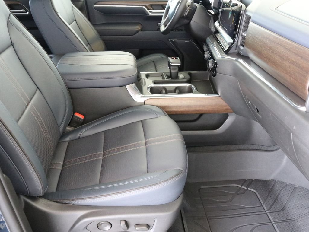 Used 2023 Blue Chevrolet High Country image 44