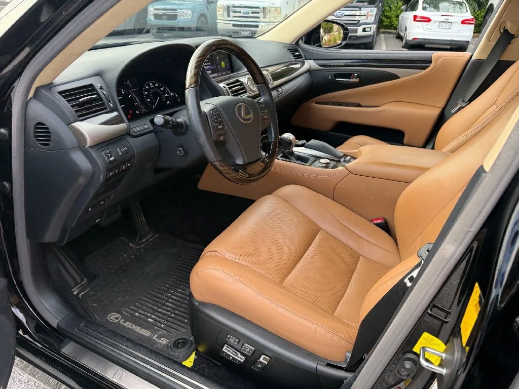 Used 2014 Black Lexus 460 L image 11