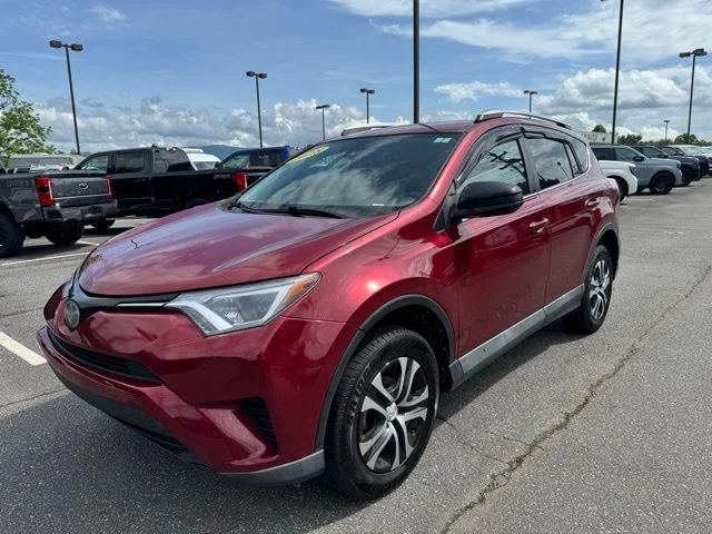 Used 2018 Red Toyota LE image 3