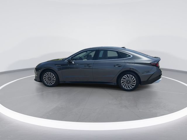 Certified Used 2025 Gray Hyundai SEL image 5