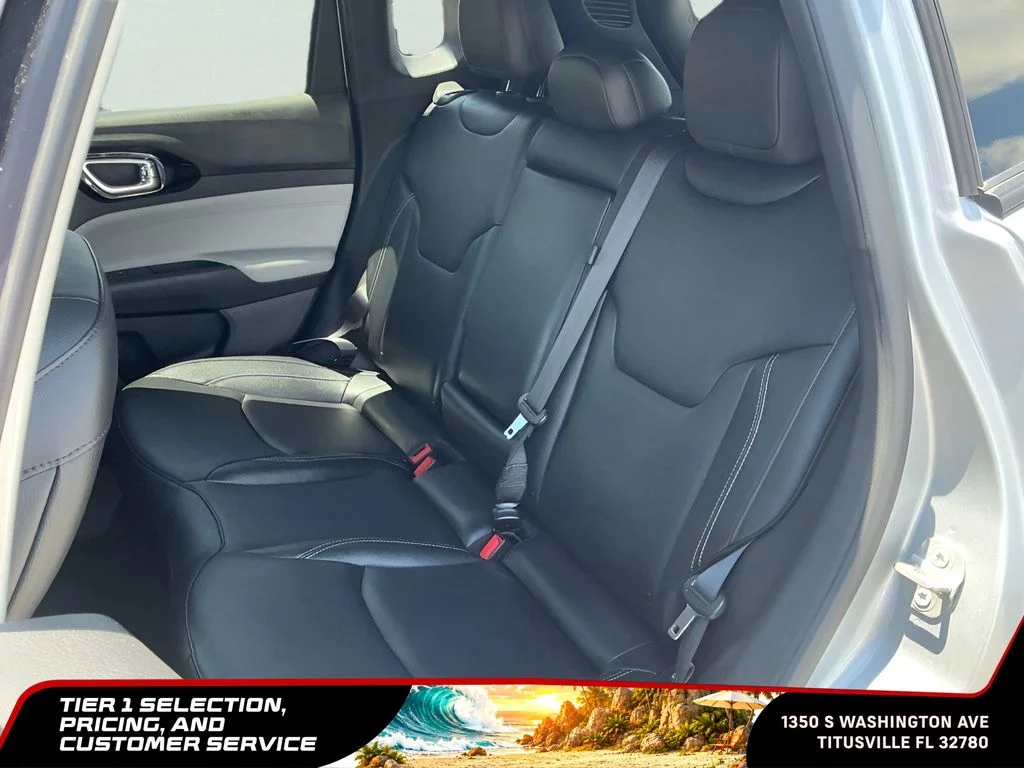 Used 2025 Silver Jeep Limited image 24