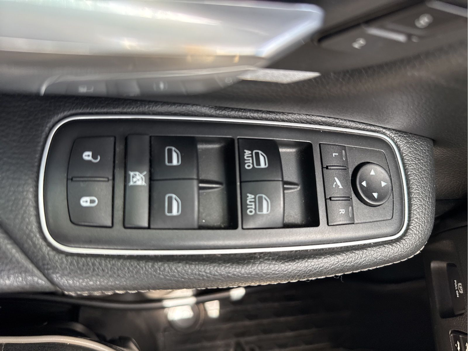 Used 2019 Silver Ram Laramie image 40