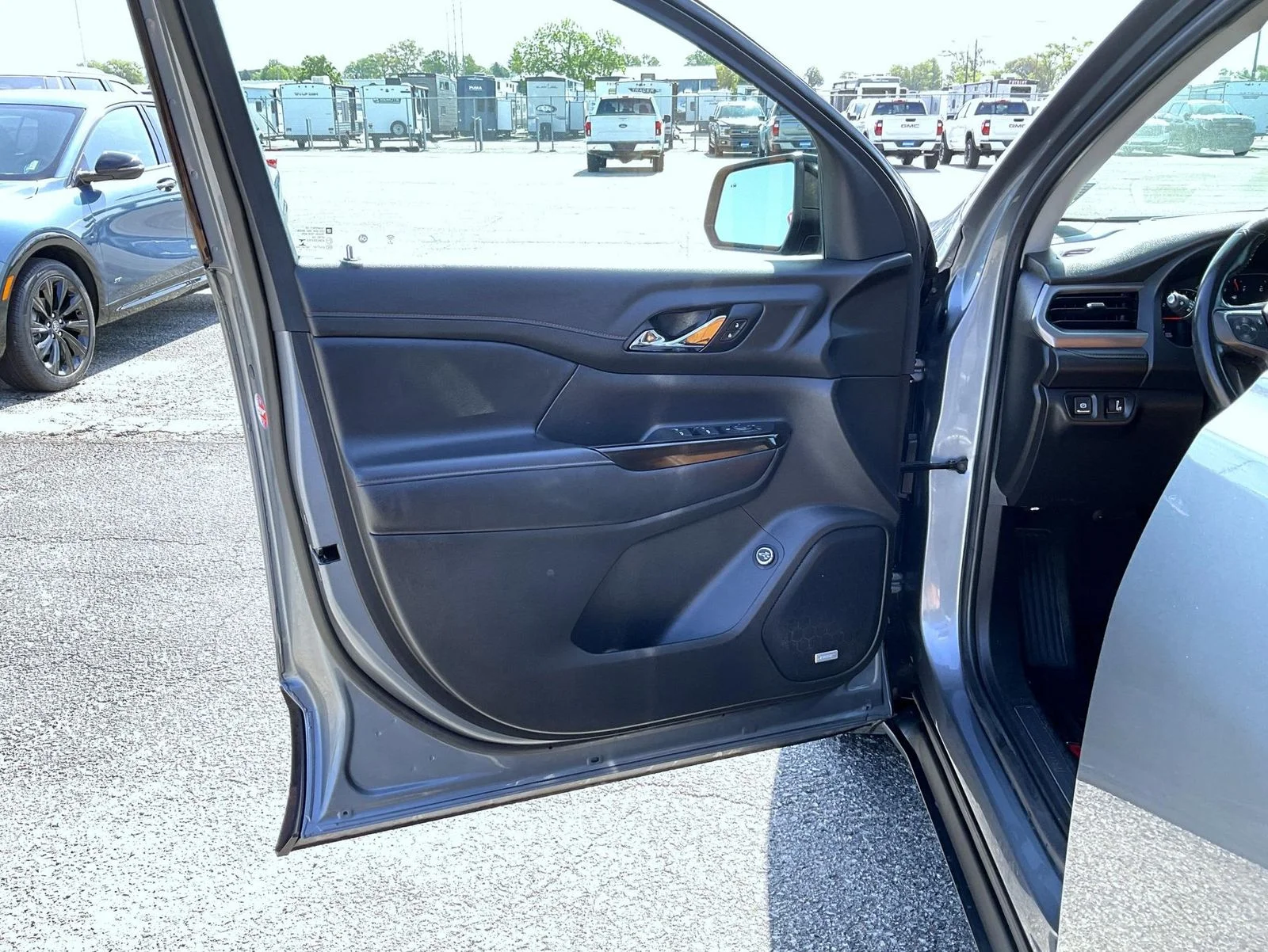 Used 2020 Gray GMC AT4 image 9