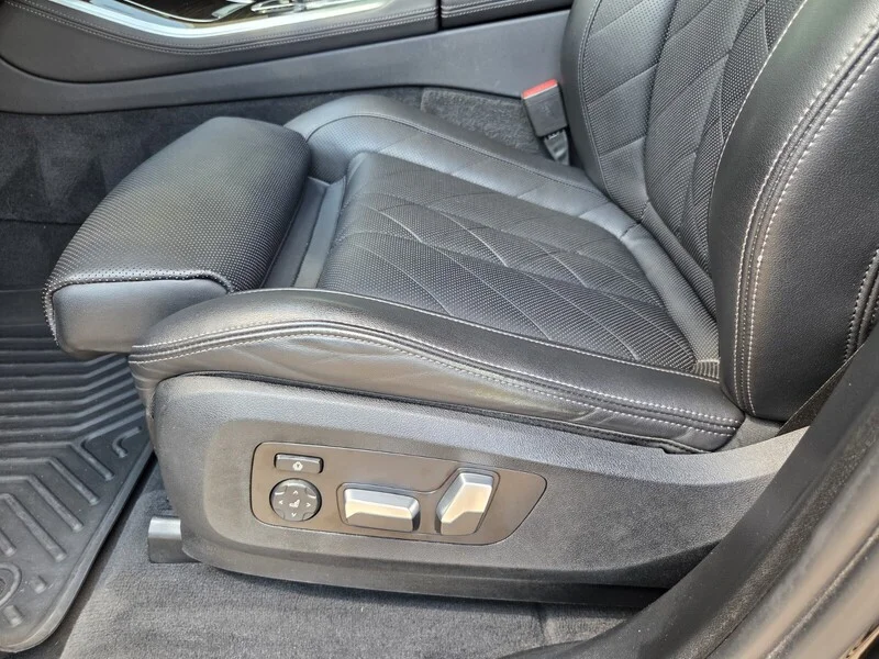 Used 2023 Jet Black BMW SDRIVE40I SPORTS ACTIVITY VEHICLE image 10