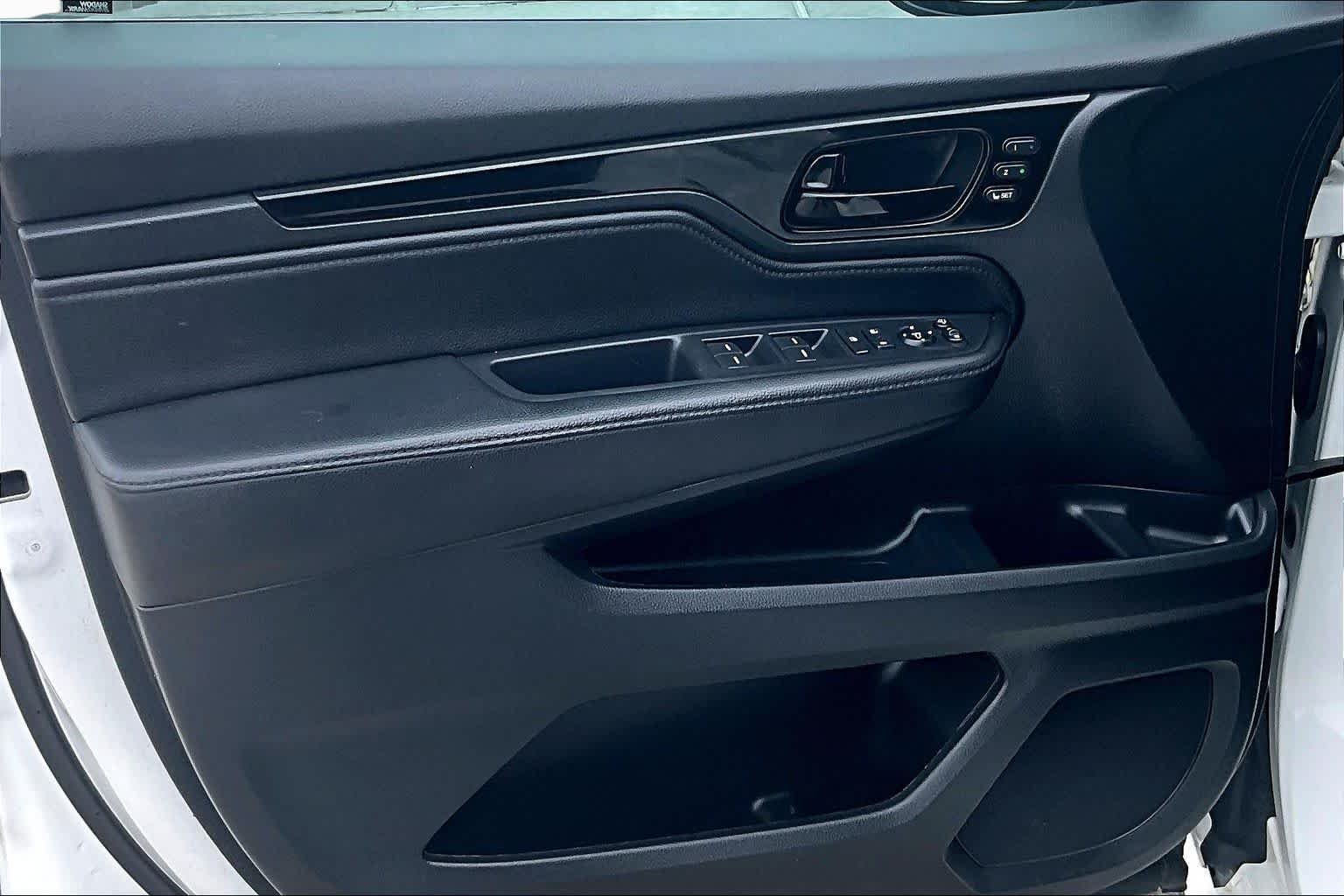2023 Honda Odyssey Elite - Photo 22