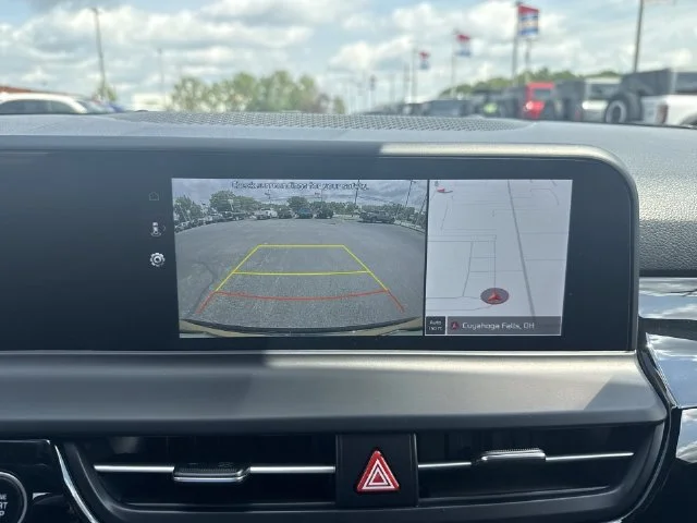 Certified Used 2024 Green Kia S image 31