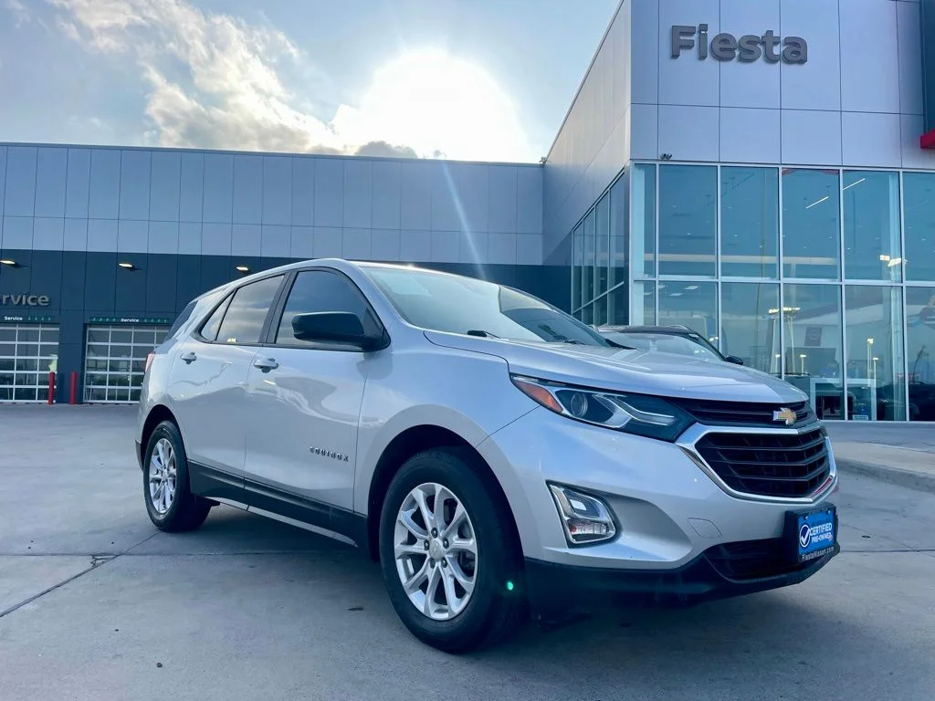 2020 Chevrolet Equinox LS's photo