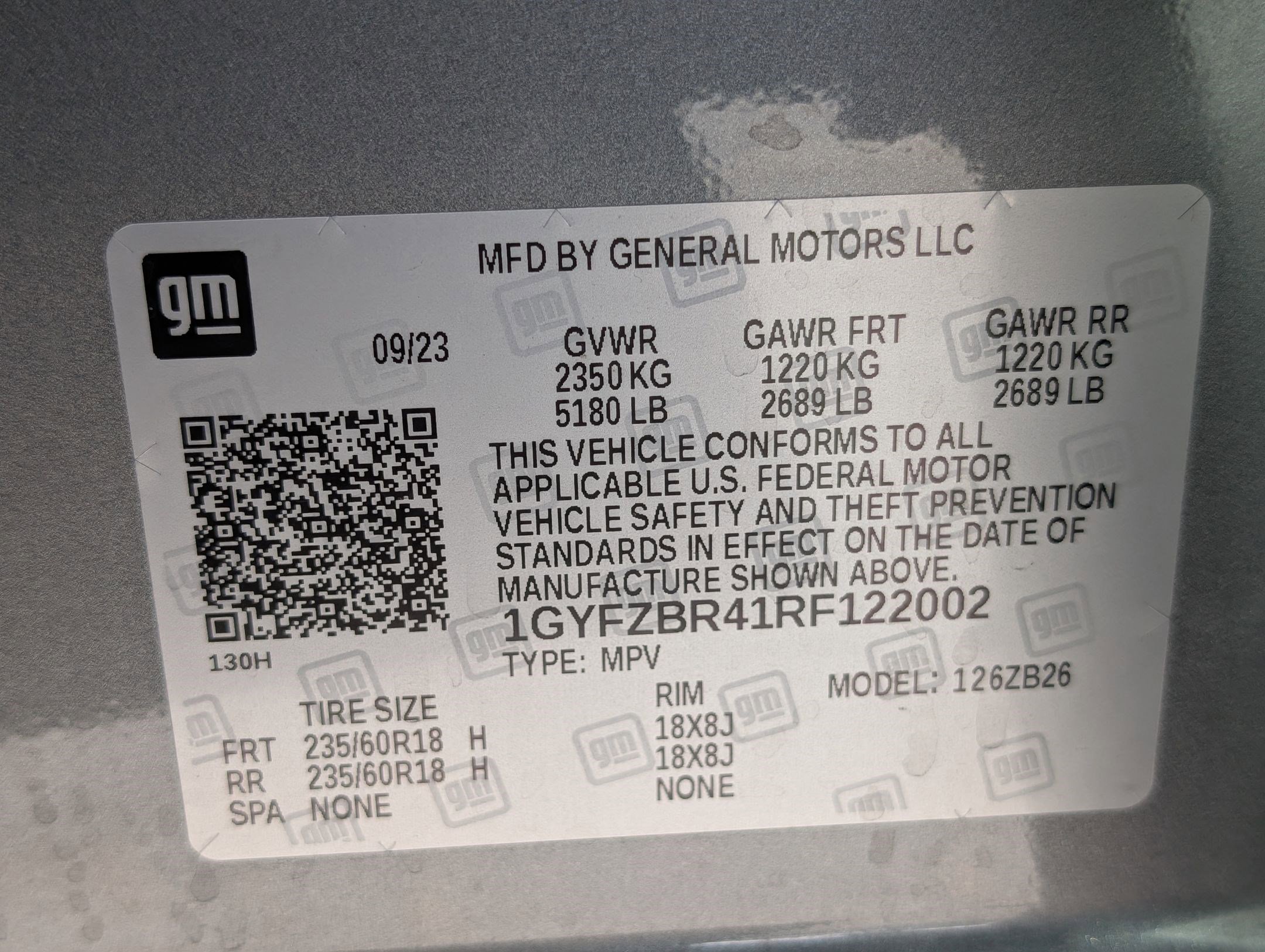 Used 2024 Argent Silver Metallic Cadillac Luxury image 34