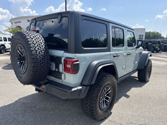 New 2026 White/off-white Jeep Rubicon image 7
