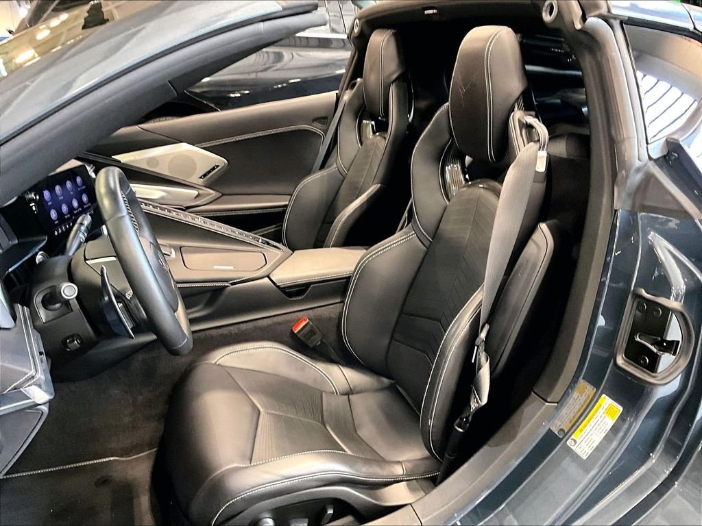 Used 2020 Gray Chevrolet Stingray image 10