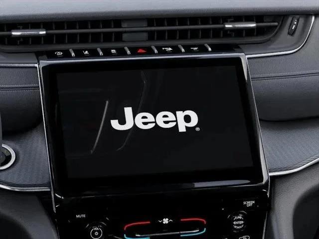 New 2027 Bright White Clear-Coat Paint Jeep  image 96