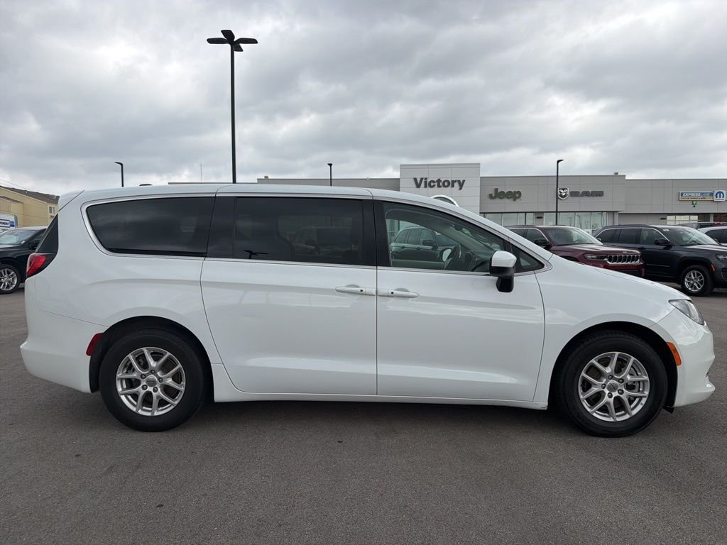 Used 2023 White Chrysler LX image 7