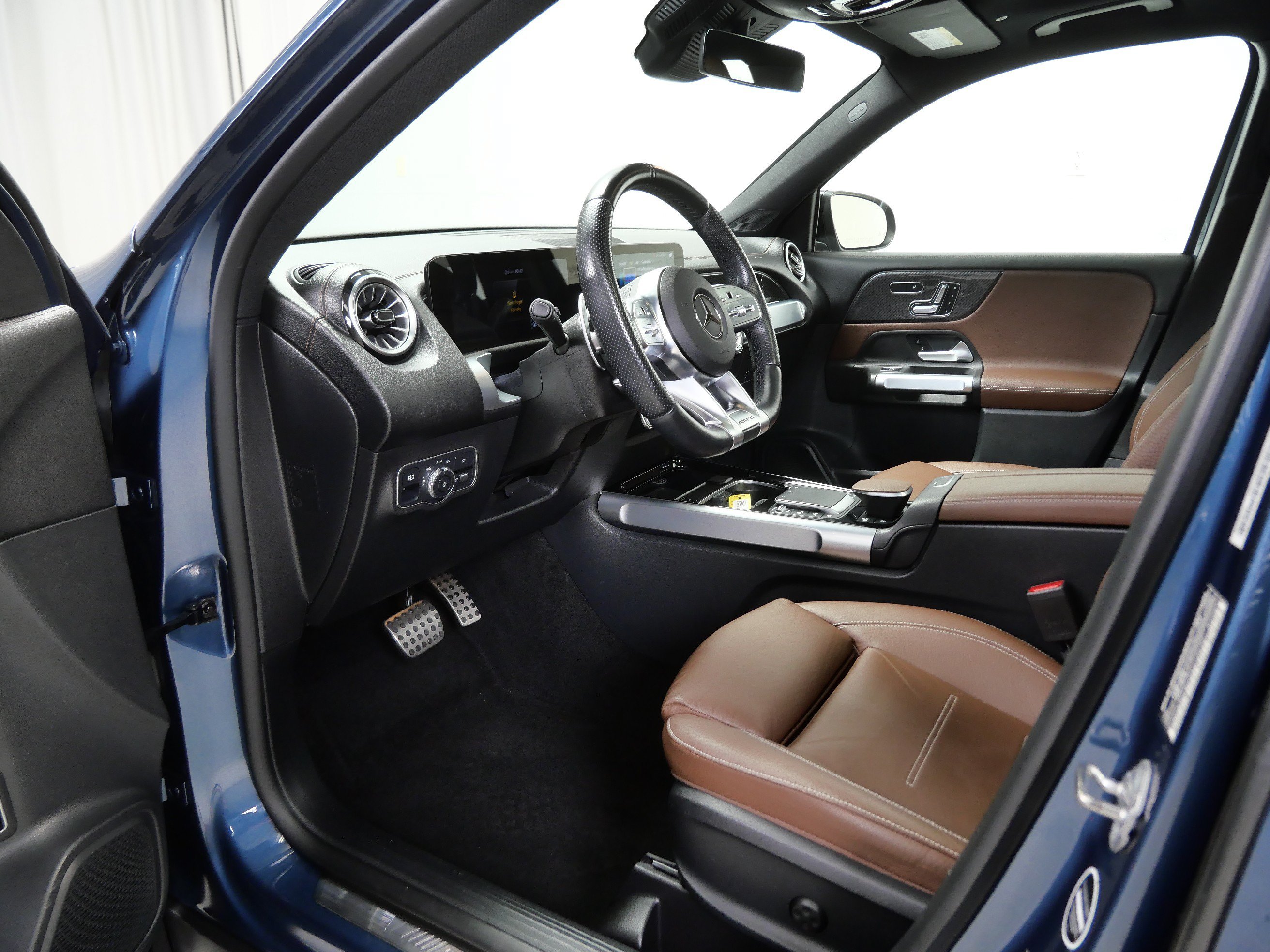 Used 2022 Denim Blue Metallic Mercedes-Benz AMG® GLB 35 image 15