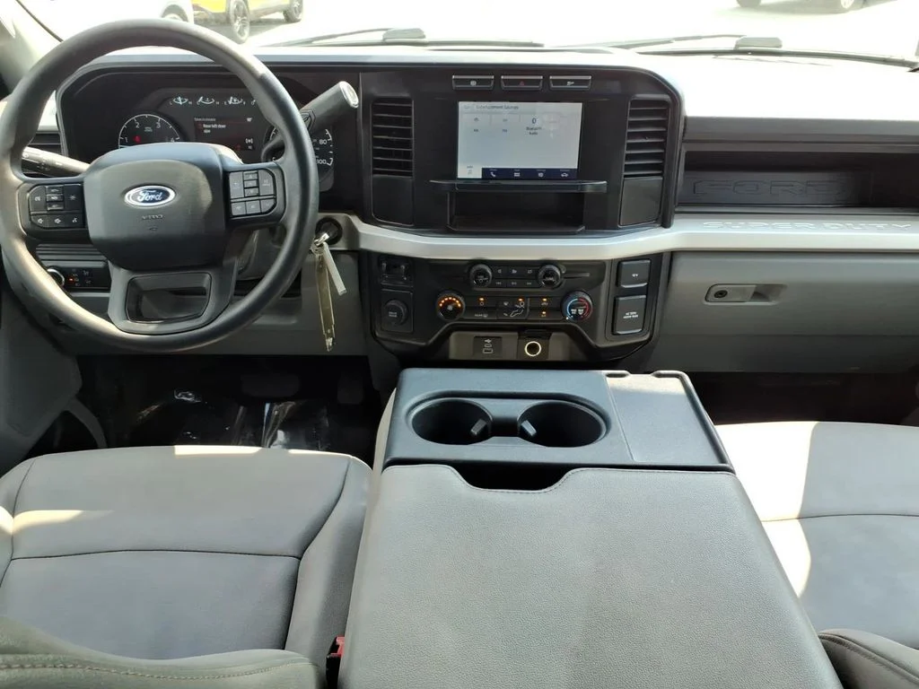 Used 2023 White Ford XL image 25
