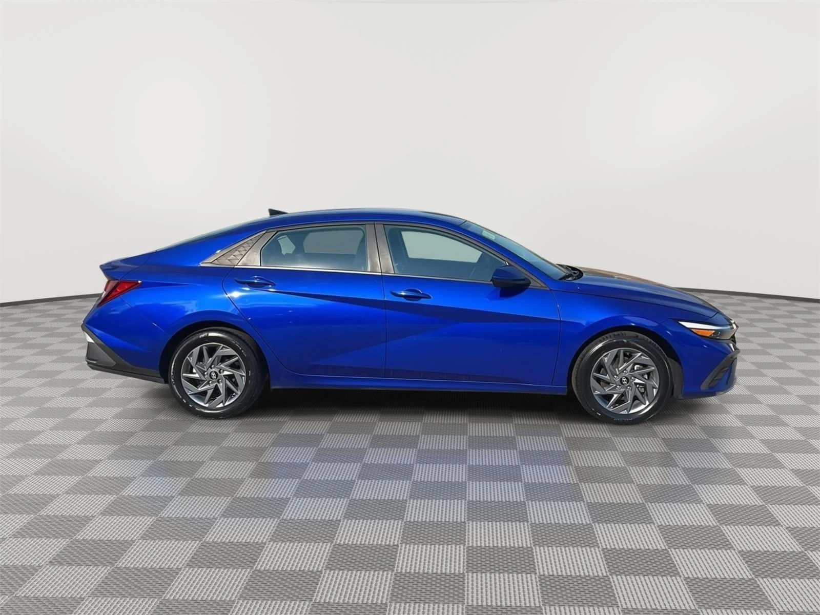 Certified Used 2024 Intense Blue Hyundai SEL image 4