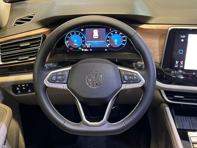 New 2026 White Volkswagen 2.0T SE w/Technology image 13