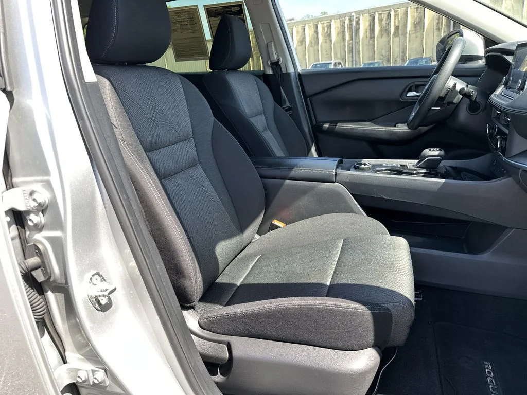 Used 2024 Brilliant Silver Metallic Nissan SV image 28