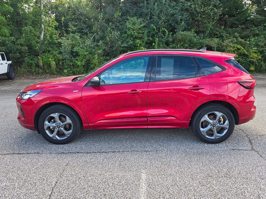 Used 2024 Red Metallic Ford ST-Line image 6