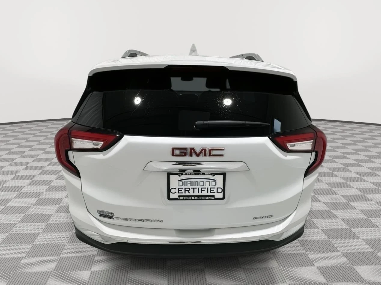 Used 2023 SUMMIT WHITE GMC SLT image 4