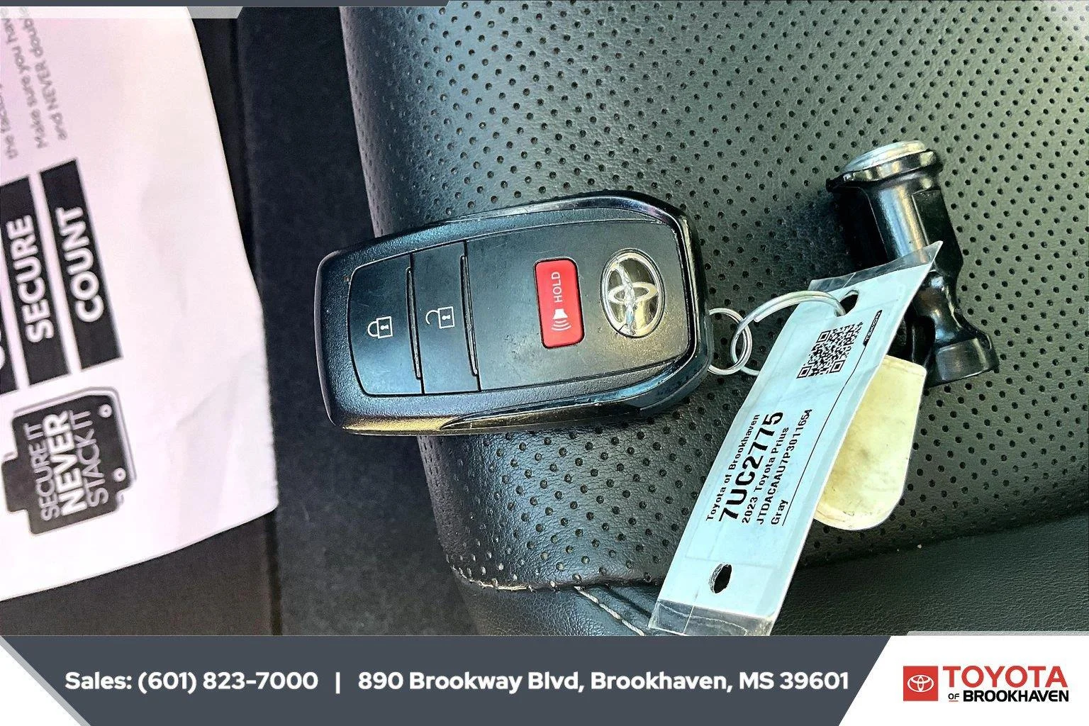 Used 2023 Guardian Gray Toyota XLE image 9