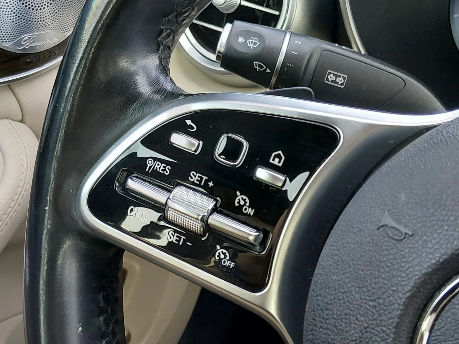 Used 2020 Selenite Grey Metallic Mercedes-Benz C 300 image 29
