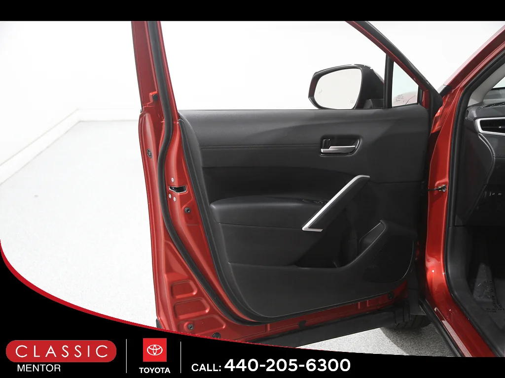 Certified Used 2025 Soul Red Crystal Toyota XLE image 4