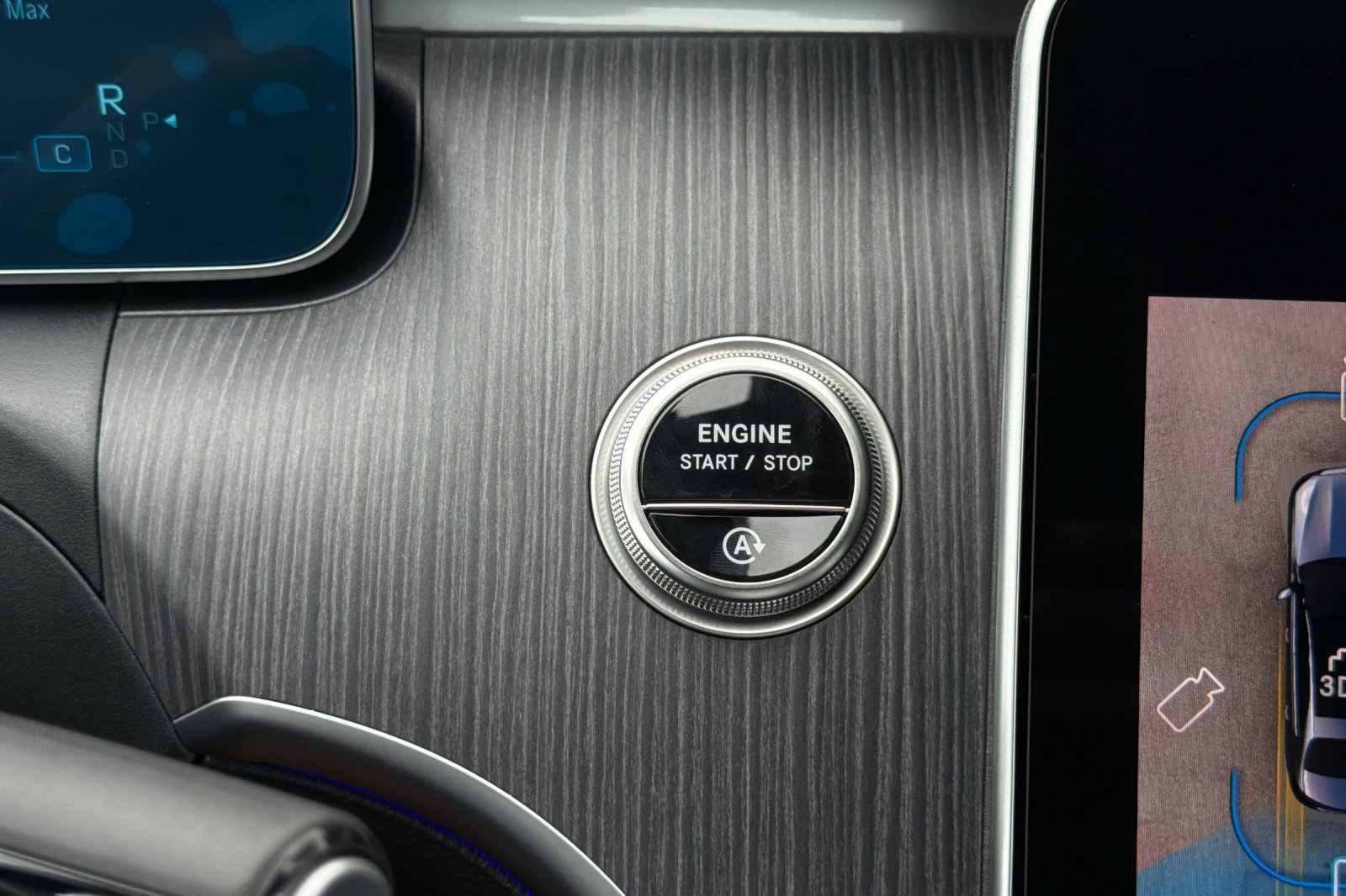 New 2026 MANUFAKTUR Alpine Grey Mercedes-Benz C 300 image 23