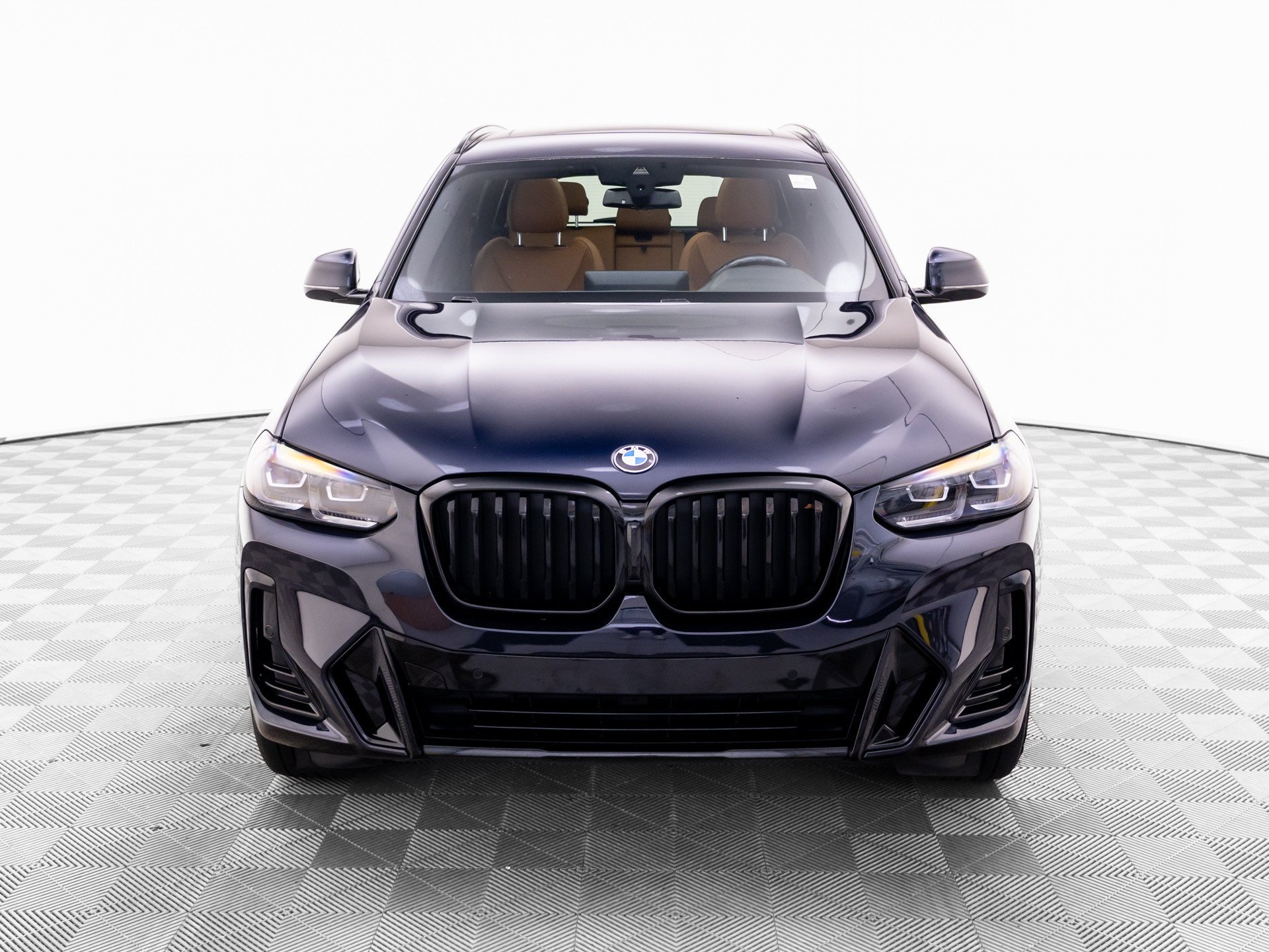 Used 2023 Carbon Black Metallic BMW xDrive30i image 10