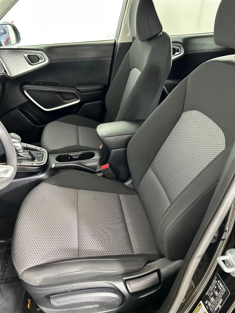 Used 2023 Black Kia LX image 12