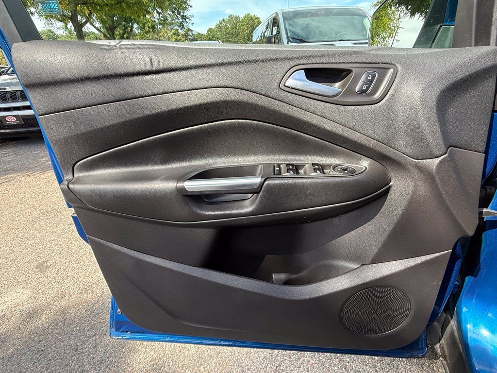 Used 2018 Blue Ford SEL image 21