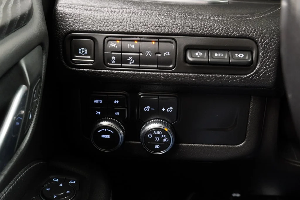 Used 2021 SATIN STEEL METALLIC GMC Denali image 25