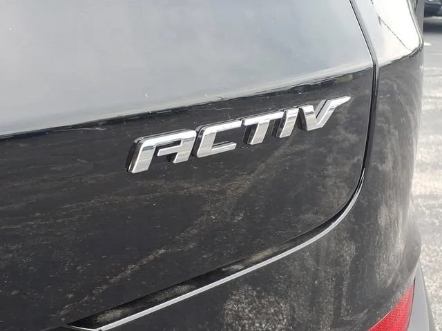New 2026 Mosaic Black Metallic Chevrolet ACTIV image 22