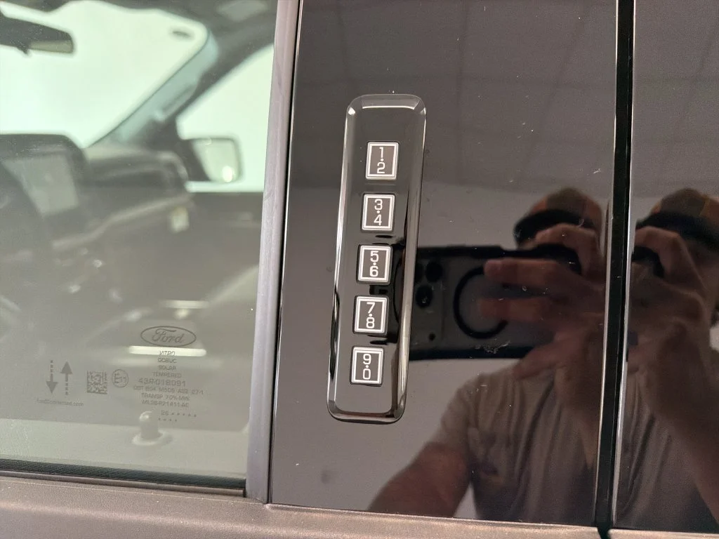 New 2026 Oxford White Ford XLT image 10