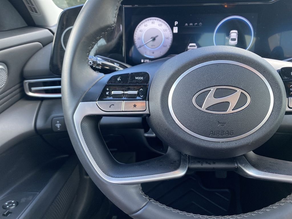 2025 Hyundai Elantra SEL - Photo 20