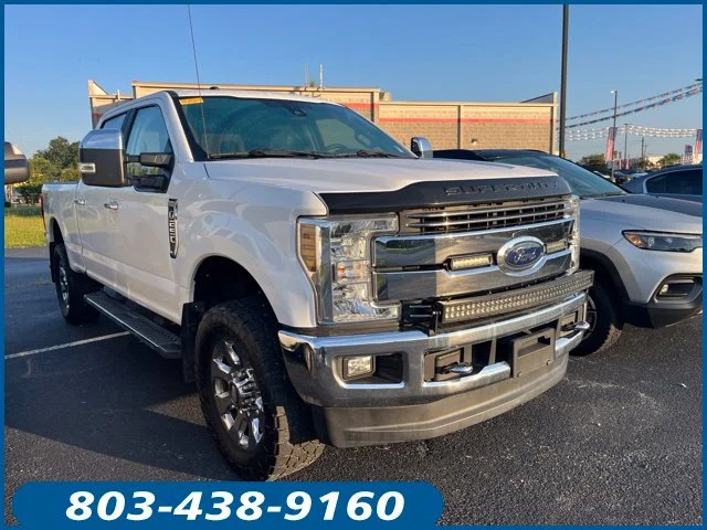 Used 2018 White Ford Lariat image 1